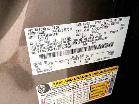 Used 2018 Ford Expedition XLT w/ Equipment Group 202A RWD image 32