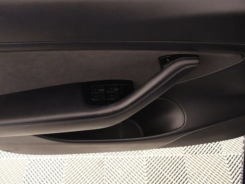 Used 2019 Tesla Model 3 Standard Range RWD image 14