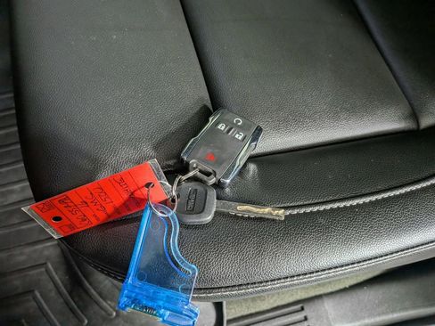 Used 2016 GMC Sierra 1500 SLT w/ SLT Premium Package image 32