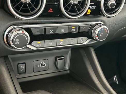 Certified 2025 Nissan Sentra S FWD image 32