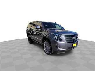 Used 2018 Cadillac Escalade Platinum video 2