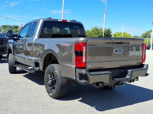 Used 2023 Ford F250 XLT w/ XLT Premium Package AWD/4WD image 3