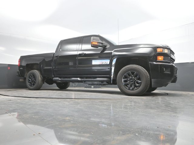 Used 2017 Chevrolet Silverado 2500 LTZ w/ Midnight Edition AWD/4WD image 45