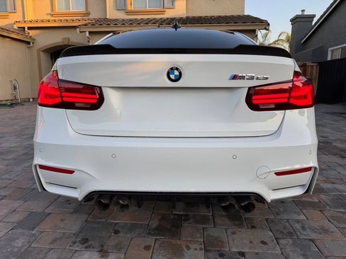 Used 2018 BMW M3 CS w/ Executive Package RWD image 12