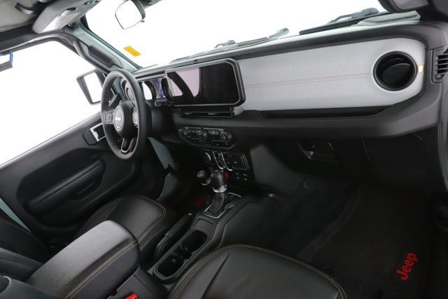 Used 2024 Jeep Wrangler Unlimited Sport AWD/4WD image 27