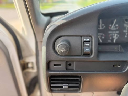 Used 1997 Ford F450 2WD Regular Cab Super Duty image 11