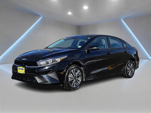 Used 2023 Kia Forte LXS w/ LXS Technology Package image 1