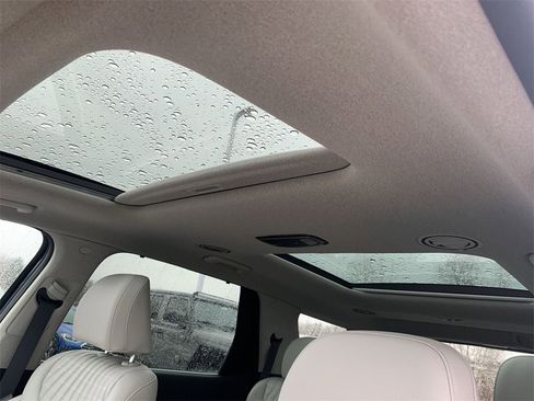 Used 2024 Hyundai Palisade Limited image 23