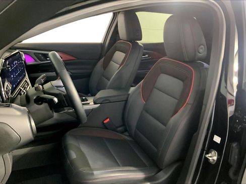 Used 2024 Chevrolet Equinox EV RS FWD image 22