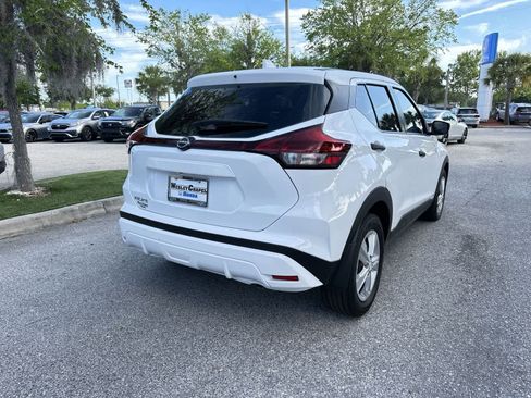 Used 2025 Nissan Kicks Play S FWD image 6