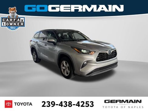 Used 2022 Toyota Highlander LE image 11