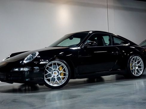 Used 2005 Porsche 911 Carrera S RWD image 92