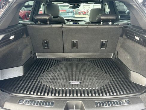 Used 2021 Cadillac XT4 Premium Luxury w/ Cold Weather Package image 7