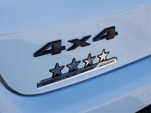 New 2026 Jeep Compass Latitude image 8