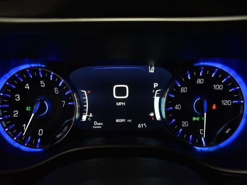 Used 2022 Chrysler Pacifica Touring-L image 26