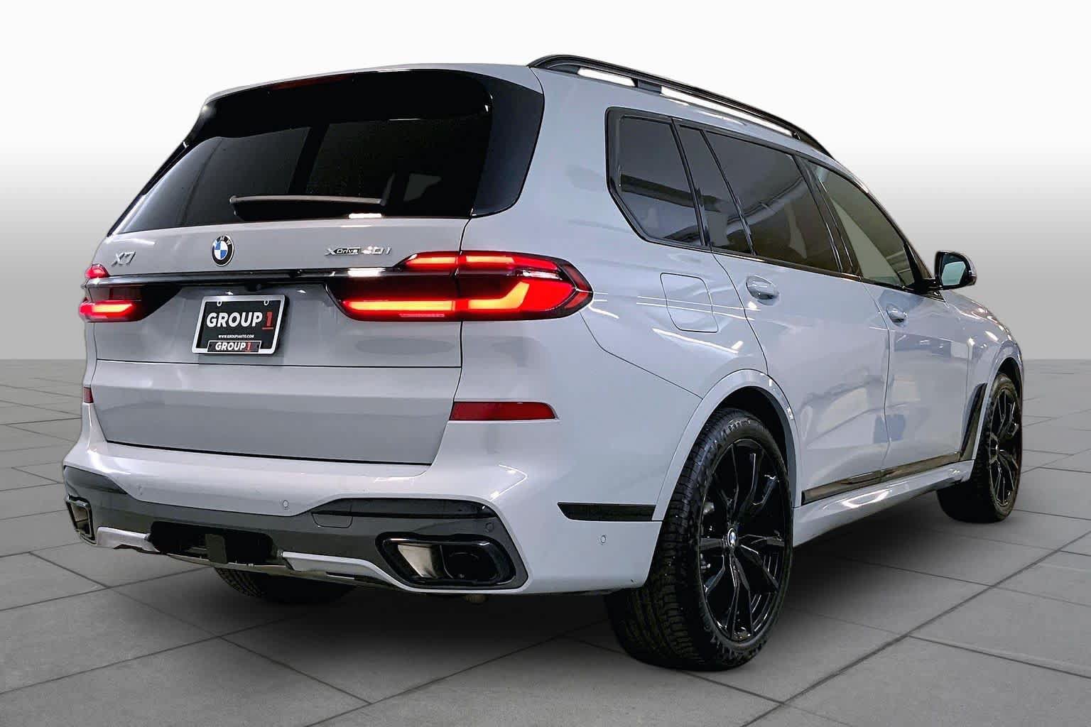 Used 2025 BMW X7 xDrive40i w/ Executive Package AWD/4WD image 12