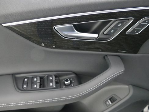 Certified 2025 Audi Q7 3.0T Premium Plus w/ Premium Plus Package image 11