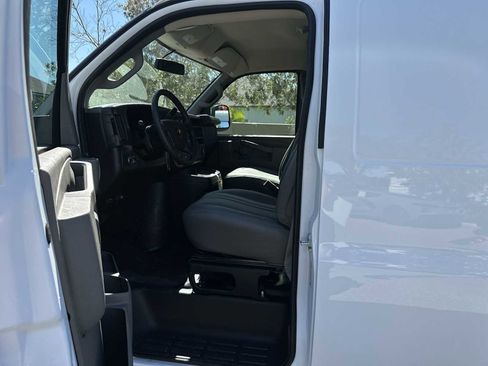 New 2025 Chevrolet Express 2500 w/ Enhanced Convenience Package image 3