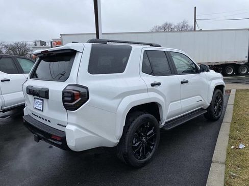 New 2026 Toyota 4Runner 4WD image 3