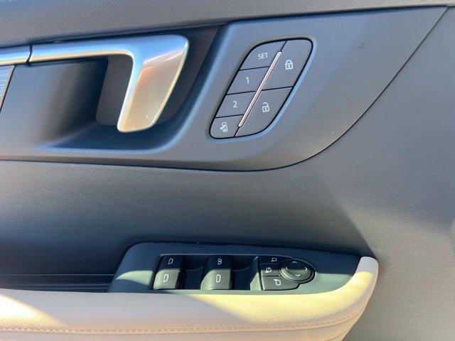Used 2026 Buick Enclave Preferred w/ Power Package FWD image 26