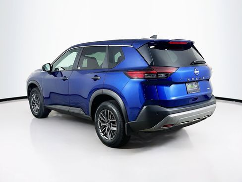 Used 2023 Nissan Rogue S image 5