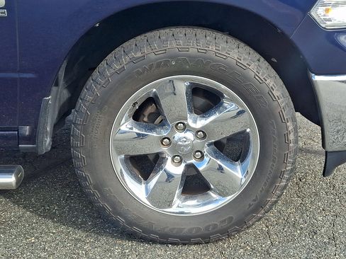 Used 2019 RAM 1500 Big Horn AWD/4WD image 8