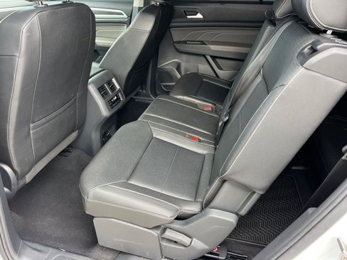Used 2023 Volkswagen Atlas SE image 21