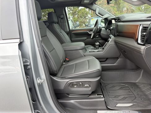 Used 2025 GMC Sierra 1500 Denali w/ Denali Reserve Package AWD/4WD image 35