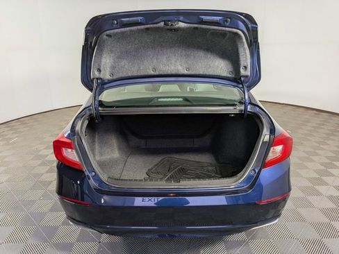 Used 2018 Honda Accord LX image 10