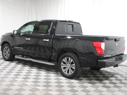 Used 2018 Nissan Titan SL RWD image 33