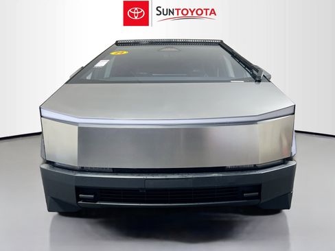 Used 2024 Tesla Cybertruck Cyberbeast AWD/4WD image 10