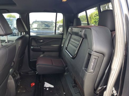 Used 2023 Honda Ridgeline Black Edition image 17