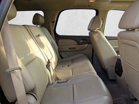 Used 2009 Chevrolet Tahoe LTZ image 16