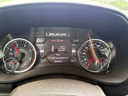 Used 2022 RAM 2500 Big Horn w/ Level C Equiment Group AWD/4WD image 20