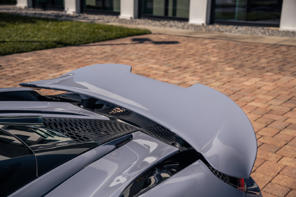 Used 2024 McLaren 750S RWD image 18