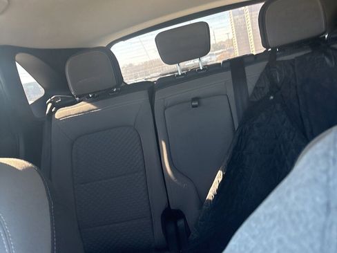 Used 2022 Ford Escape SE w/ SE Sport Appearance Package image 13