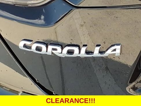 Used 2023 Toyota Corolla LE image 11