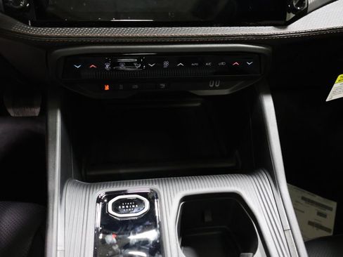 New 2026 Jeep Cherokee Overland image 22