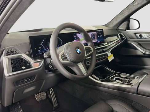 New 2026 BMW X5 xDrive40i w/ M Sport Package AWD/4WD image 9
