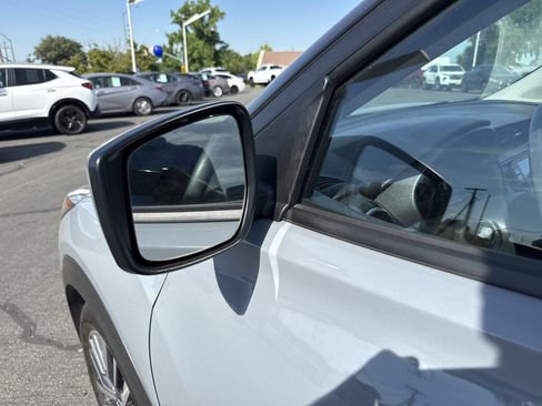 Used 2023 Nissan Kicks SV FWD image 10