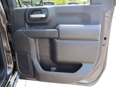 Used 2020 Chevrolet Silverado 2500 Custom w/ Custom Value Package AWD/4WD image 21