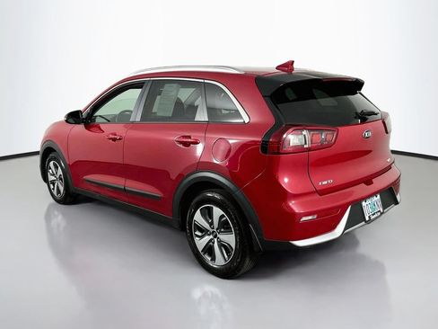 Used 2017 Kia Niro EX FWD image 6