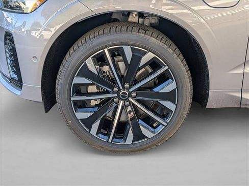 New 2026 Volvo XC60 T8 Ultra w/ Climate Package image 11