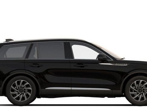 New 2025 Lincoln Aviator AWD image 5