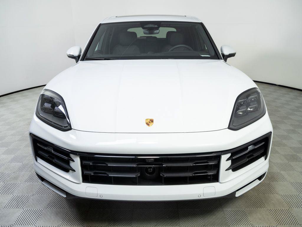 Used 2026 Porsche Cayenne AWD/4WD image 36