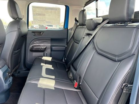 New 2026 Ford Maverick Lariat w/ Black Appearance Package image 6