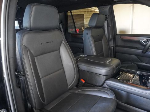 Used 2025 GMC Yukon Denali image 41
