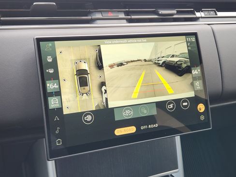 New 2025 Land Rover Range Rover SE image 17