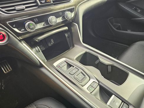 Used 2020 Honda Accord Sport image 29