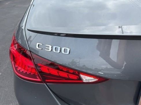 Used 2025 Mercedes-Benz C 300 4MATIC Sedan image 27